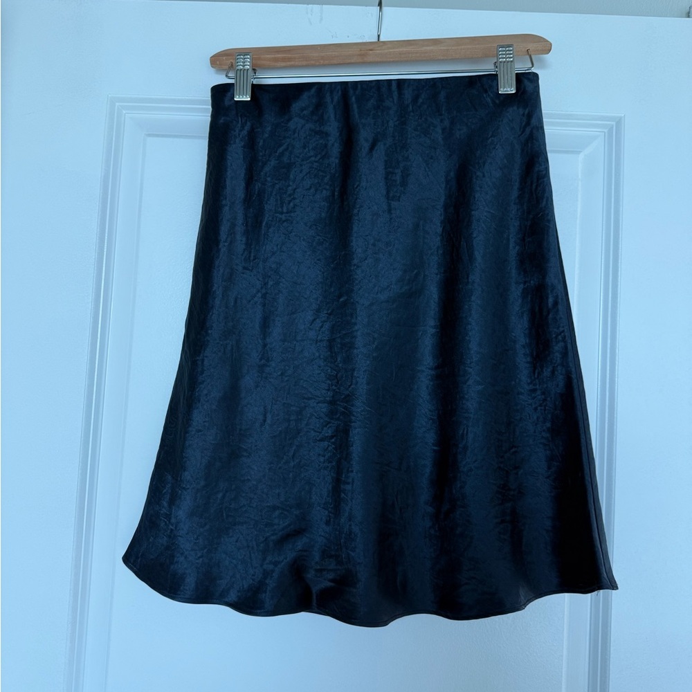 Babaton slip satin mini skirt sz 6 in navy